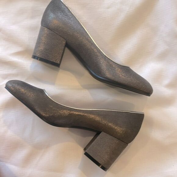 POLLINI PEWTER LEATHER BLOCK HEEL PUMPS. NEW - Picture 5 of 8